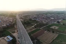 蒙华铁路北部地区是否通客运尚存疑惑，汾河特大桥夕阳美景赏析视频封面