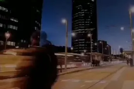曾经风风雨雨一起走过，爱情就像《飞蛾扑火》视频封面
