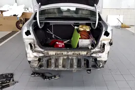 大众宝来，没有后防撞梁？用的吸能泡沫代替？你了解吗视频封面