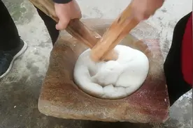 湖北荆州农村习俗~腊月十七杵糍粑视频封面