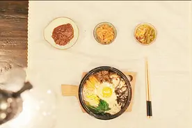 美食：教你如何制作孤独的石锅饭视频封面