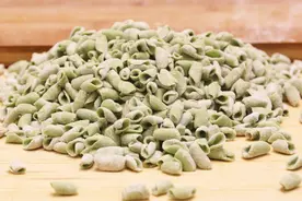 “蔬菜麻食”最家常的做法，拇指一搓营养有味道，家人都说做得好视频封面