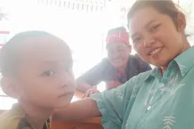 孩子鼻孔赛白色异物，取出来竟是一团海绵，虚惊一场吓坏宝妈视频封面