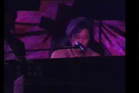 歌曲：可能粤语王杰2001香港演唱会视频封面