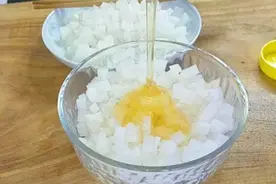 白萝卜和蜂蜜，只要这样做，不仅润肺止咳效果佳，孩子都喜欢喝视频封面