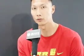 神仙姐姐刘亦菲和男篮一哥易建联还有这么一段，连我都不知道视频封面