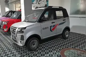 不用驾驶证的电动四轮车，14800操作简单视频封面