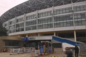 漫步上海浦东源深体育馆视频封面