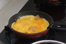 你永远不知道跟一个会做饭的理财专家在一起会有多幸福！视频封面