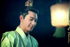 李承鄞奉上倾城一笑，让你感受一下魅力非凡的一个角色视频封面