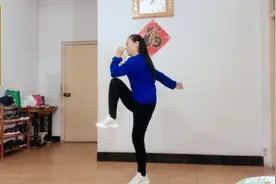 每天坚持这样抬腿300下，瘦腿减肚子瘦的都是内脏脂肪，肚子变平