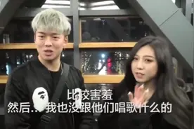 台湾省的情侣比欧美的还开放 就这还是比较害羞的!视频封面