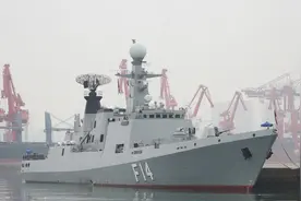 中国出口的4艘护卫舰有多强？媲美西方6000吨战舰，能当巴铁旗舰视频封面
