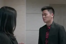 小伙电梯偶遇美女，美女顺手就是一巴掌，打得真过瘾！视频封面