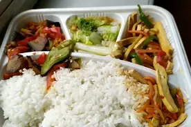 K6578次列车，深圳到怀化，听听阿龙的体验如何视频封面