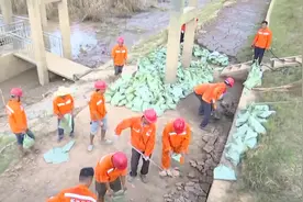 长沙16个泵站清淤工作“火力全开”，防止淤泥污染水质视频封面