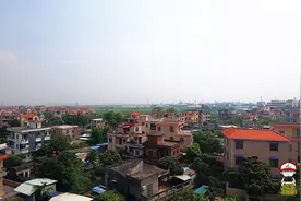 广州开往深圳的高铁，途径东莞虎门，郊区农村建设真是好视频封面