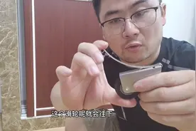 移门滑轮脱落无法使用，师傅教你自己轻松解决，老婆夸你真能干！视频封面