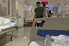 护士都说了：装的怪像的！