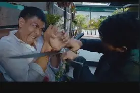 爷爷养大的小猴子竟通人性救了孙子一命，小伙兽性大发了结黑头目视频封面