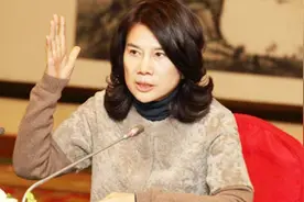 董明珠这次玩大了：格力透支盈利，一季度财报变脸？视频封面