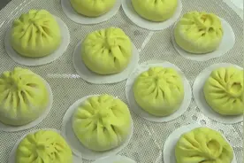 玉米面包子新做法,连吃七八个,包子店详细配方,做法超简单视频封面