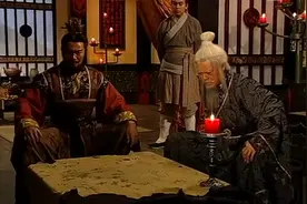 韩信带兵与项羽开战，筑堤引洪水淹没城池，项羽听后慌了视频封面