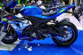 首款引进动力不受阉割的大贸，铃木GSX-R 1000R，售22.8万视频封面