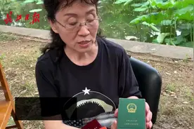98岁母亲多枚军功章压箱底，女儿:“她是英勇无畏的白衣战士”