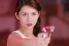 甄子丹救人邱淑贞和赌圣，让小孩子打六个，自己打两个，太搞笑了视频封面