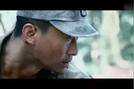 战狼：最后一枪太解气了，冷峰教你怎么对付狙击手。视频封面
