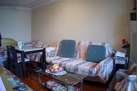百雀羚公司领导看望老爸。视频封面