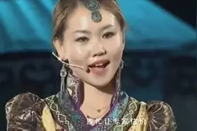 少女偷她妈的“杀羊刀”鉴宝，鉴定时专家手抖忙问：你妈贵姓？视频封面