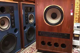 英国天朗四孔超级红监听15寸同轴音箱试音视频封面