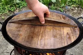 70元买2个羊蝎子，炖两个小时骨香肉烂，双手抱着慢慢啃，过瘾视频封面