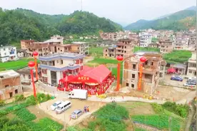 江西小伙北漂10年，回老家自建别墅，总算有了个家视频封面