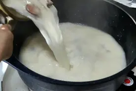 椰子鸡火锅最好的吃法，营养清香，鸡肉滑嫩，原汁椰香味。视频封面