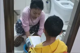 儿子咳嗽老不好，睡之前给他用足浴粉泡泡脚，希望今晚能睡好觉。