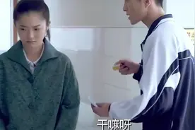 女学生恶心想吐，去医院检查却闹出大事视频封面