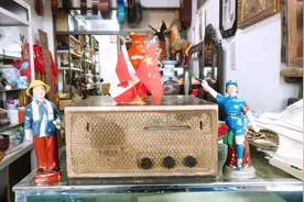 苏州旧货市场:50年代上海广播器材厂产的收音机唱片机一体机！视频封面
