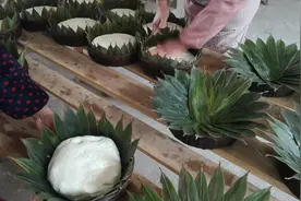 年糕怎么做最好吃，农村老奶奶教你用百年秘方蒸出来的年糕太香了视频封面