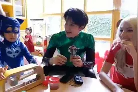 泰星Mike与前女友Sarah合体，为儿子庆生，好幸福的一家人视频封面