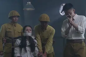 鬼子见特工软硬不吃，竟活生生将妹妹的指甲拔下来，看着无比心疼视频封面