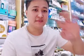 智能学习机器人，劵后，28米，语音陪聊，无线连接，百科问答，视频封面