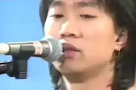 了解黄家驹的一生视频封面