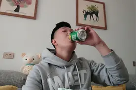 湖北恩施地区终于解封了，但是不许营业，小哥想个小妙招完美解决