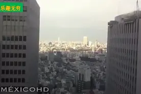 实拍地震中的300层大楼，在大风中摇摇欲坠，晃来晃去，吓人视频封面