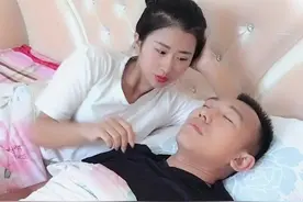 半夜老婆要亲亲😘，最后媳妇的反应也太激烈了，吓死我了视频封面
