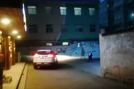 大伯去接小侄女，意外看了段舞蹈，发现一个美女。视频封面