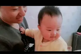 听说爸爸爱妈妈多一点，第一胎会生女孩。